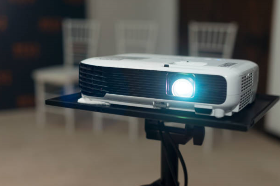 PROJECTOR ON RENT IN DELHI NCR CALL +91 9718640956